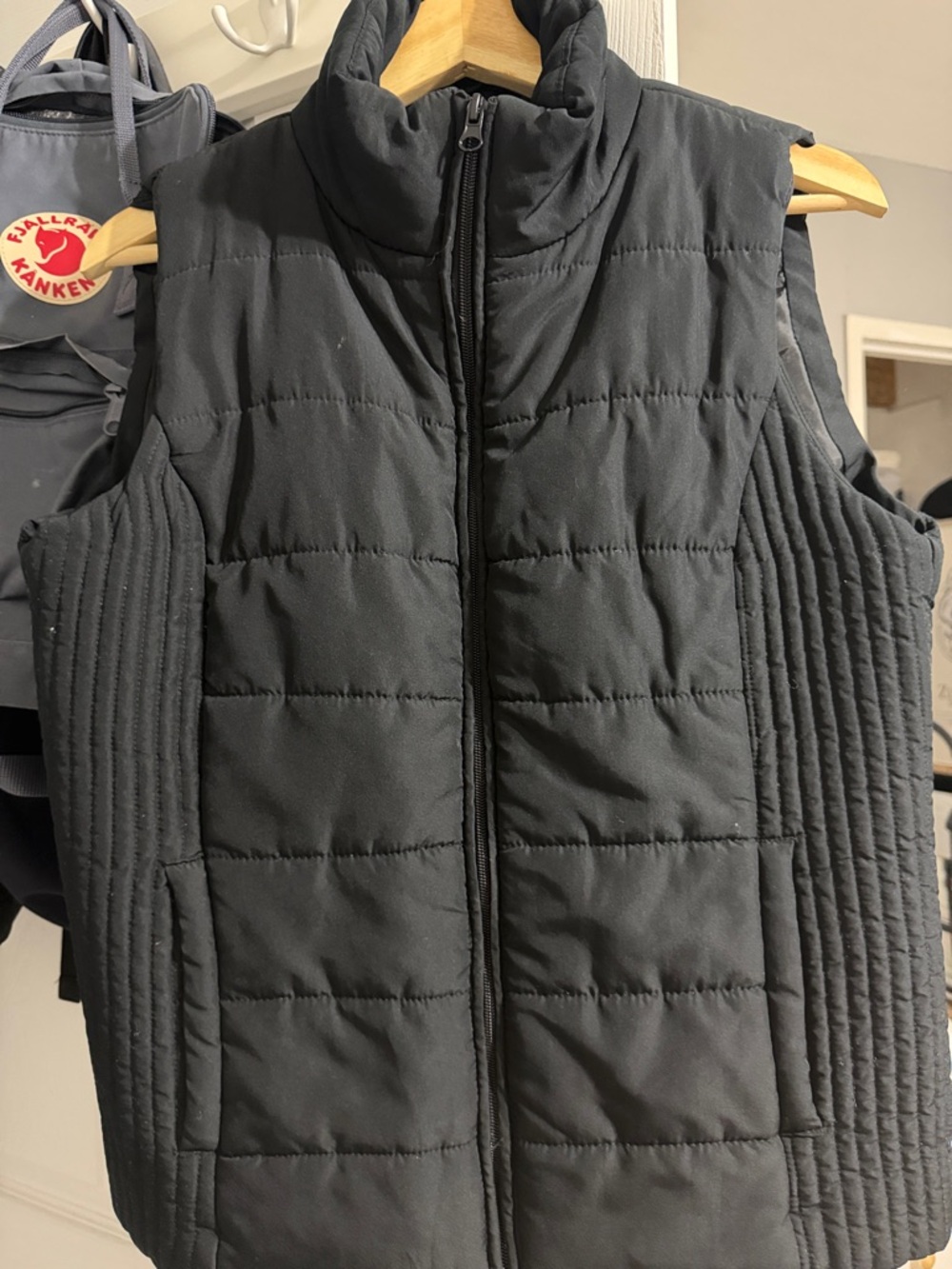 New York & Company Black Quilted Puffer Vest
